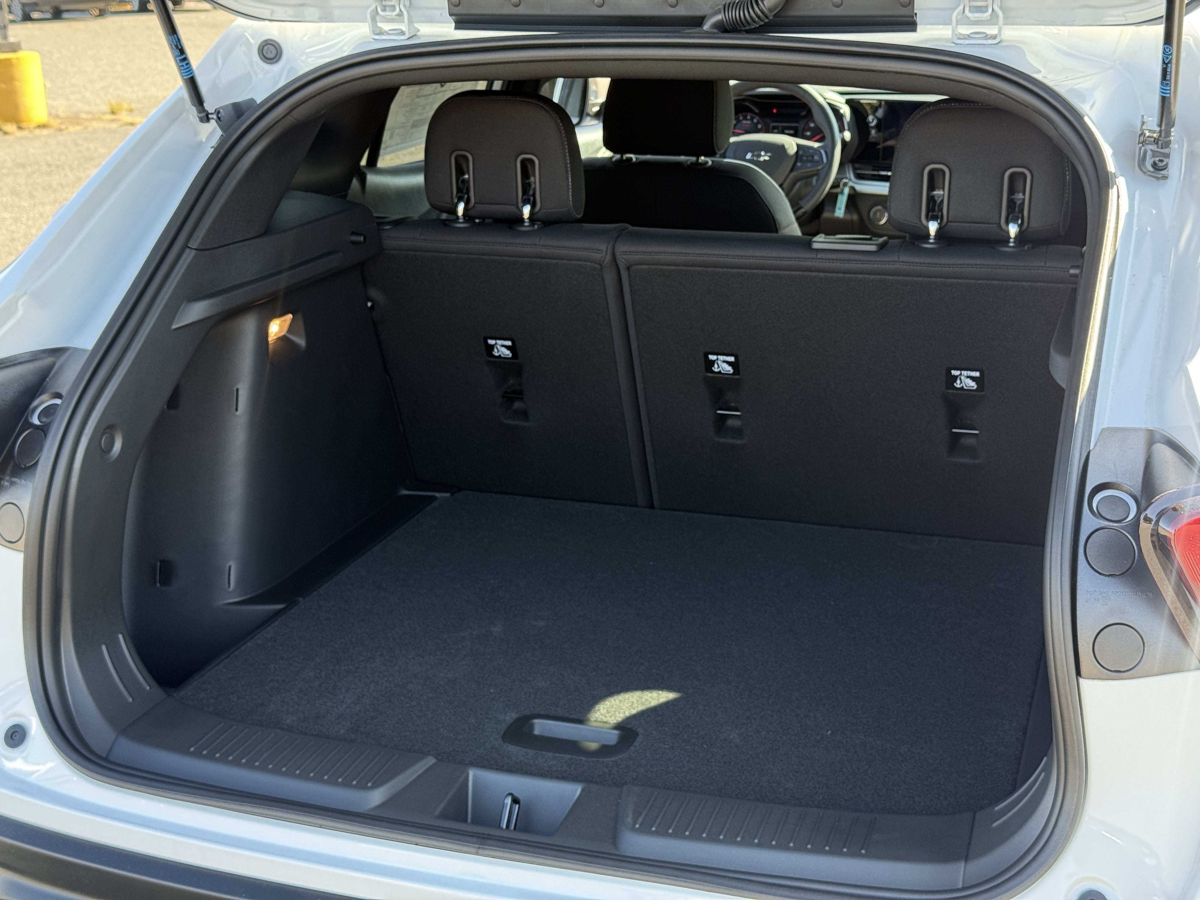 New 2026 Chevrolet Trax RS w/ Driver Confidence Package FWD image 31