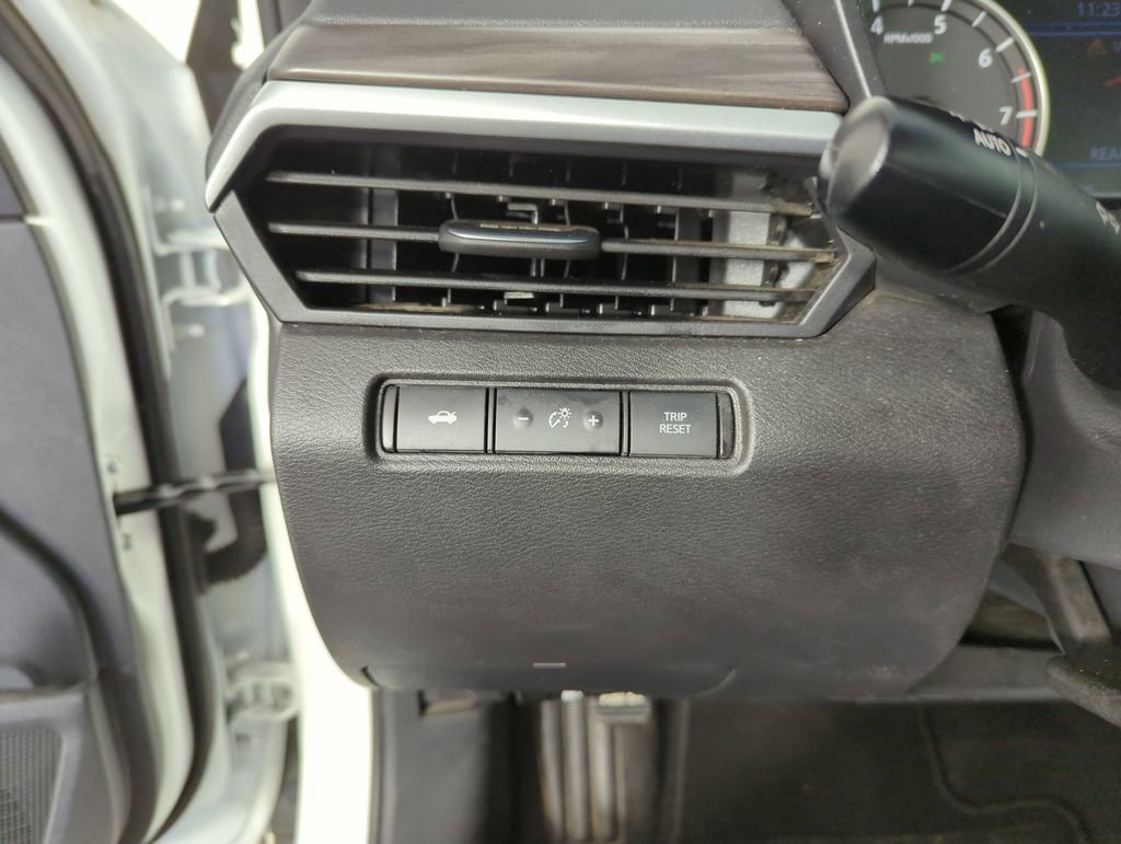 Used 2025 Nissan Altima 2.5 SV image 20