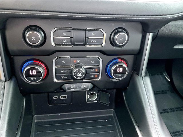 Used 2021 Chevrolet Suburban LS image 24