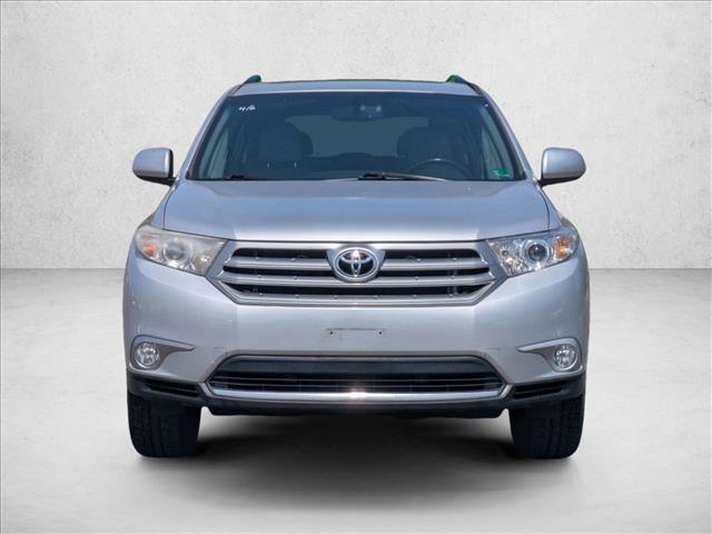 Used 2012 Toyota Highlander SE w/ Tow Pkg AWD/4WD image 2
