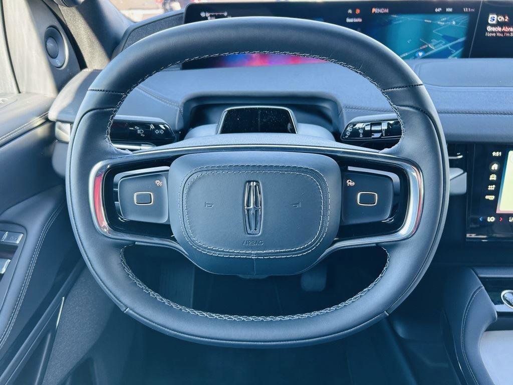 New 2025 Lincoln Navigator Reserve w/ Jet Appearance Package image 25