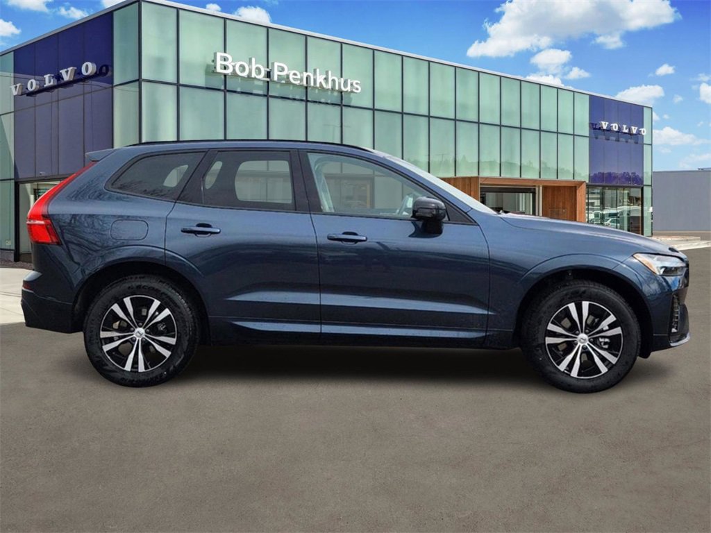 New 2025 Volvo XC60 B5 Core w/ Climate Package image 24