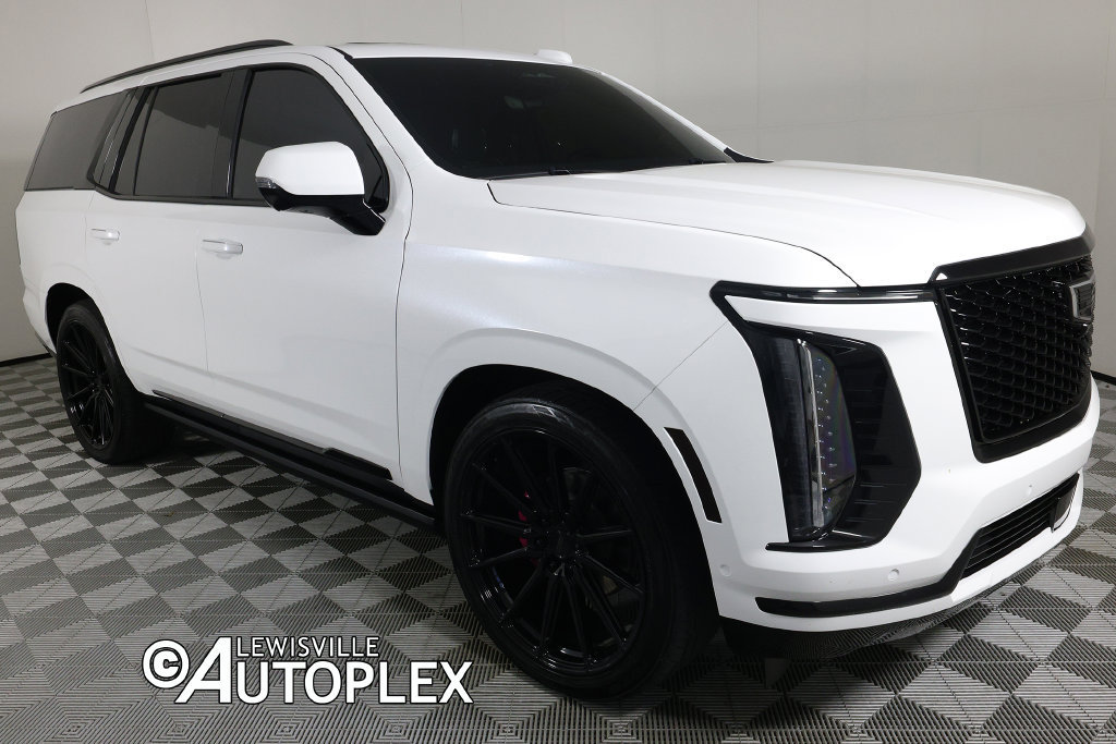 Used 2025 Cadillac Escalade Sport w/ Touring Package AWD/4WD image 3