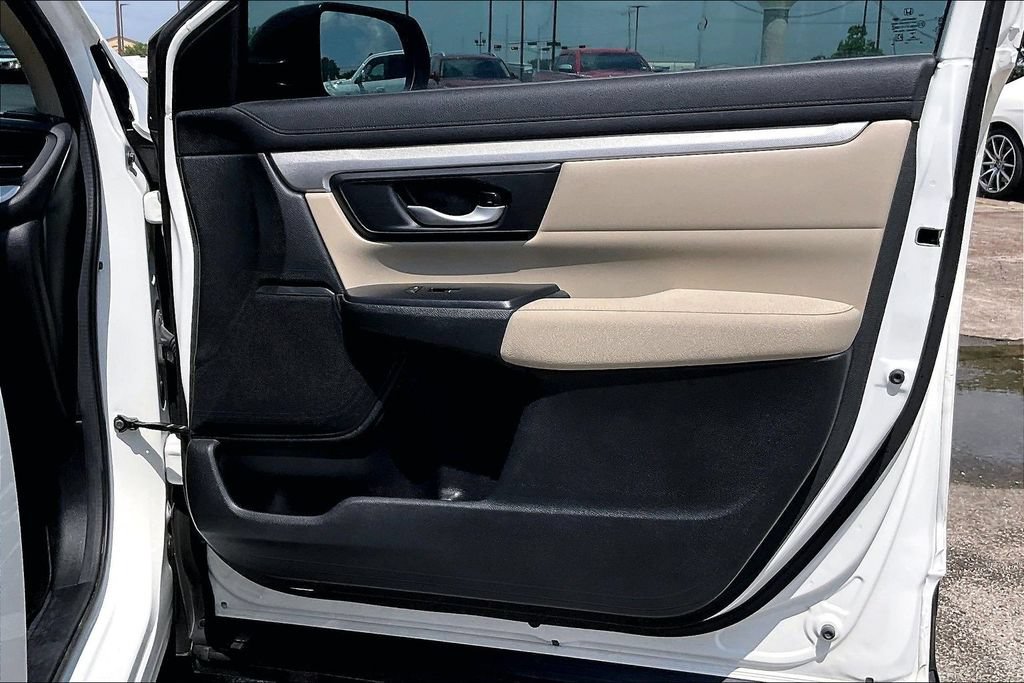 Used 2018 Honda CR-V LX image 28