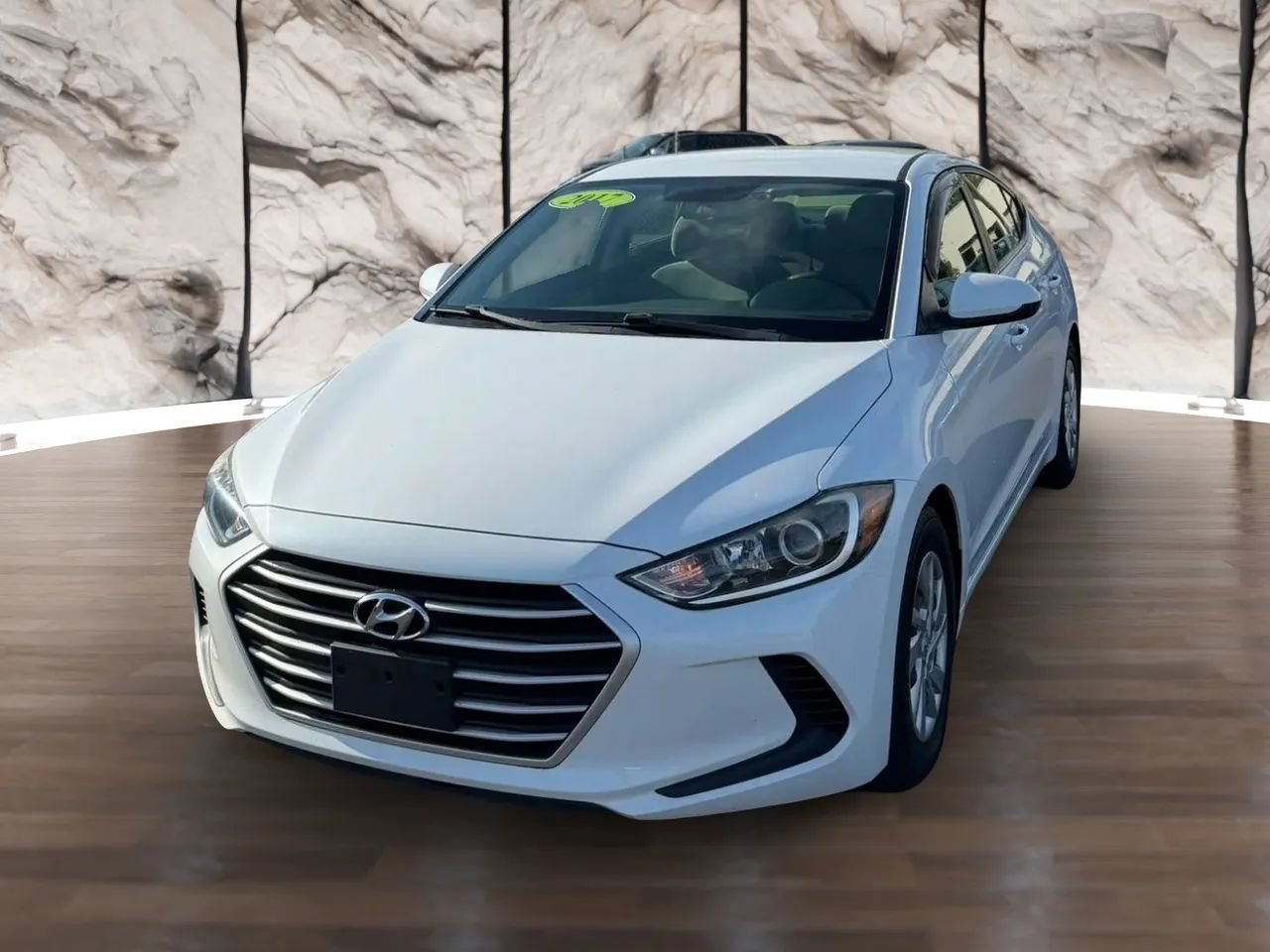 Used 2017 Hyundai Elantra SE FWD image 2