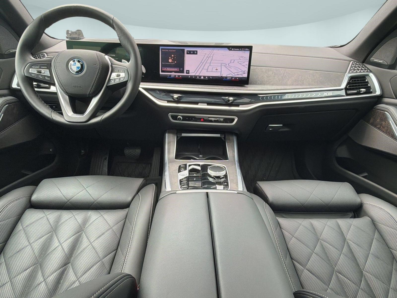 Used 2025 BMW X5 xDrive50e AWD/4WD image 15