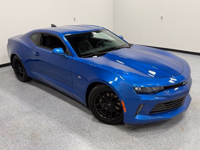 Used 2018 Chevrolet Camaro LT w/ Technology Package RWD image 35