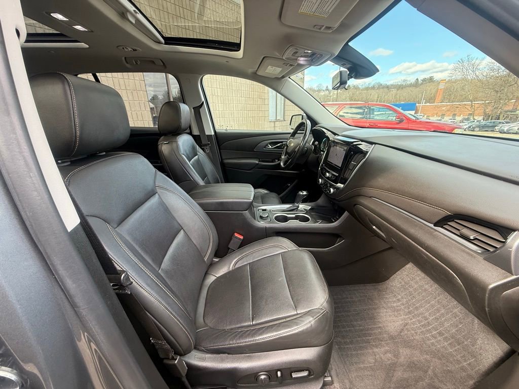 Used 2019 Chevrolet Traverse Premier w/ LPO, Floor Liner Package AWD/4WD image 21