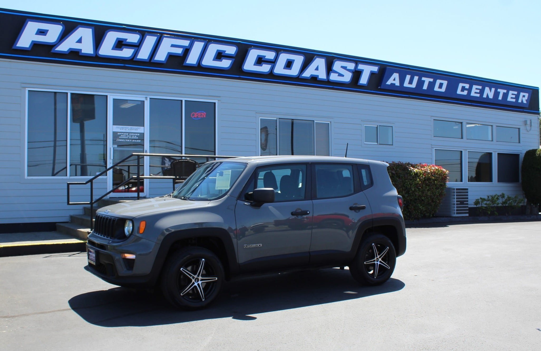 Used 2020 Jeep Renegade Sport AWD/4WD image 1