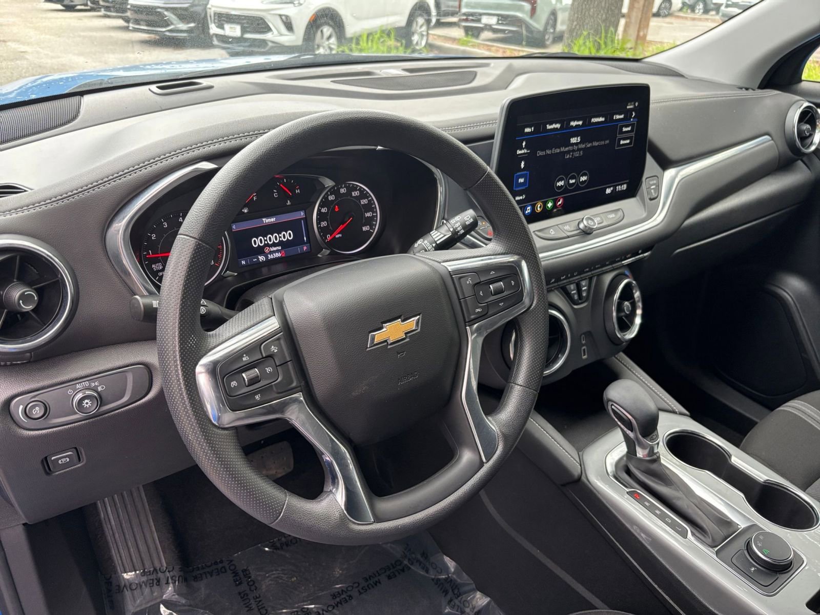 Used 2025 Chevrolet Blazer LT FWD image 34