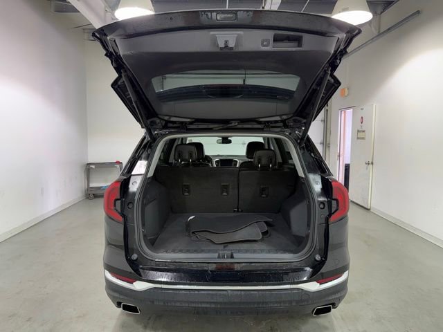 Used 2020 GMC Terrain SLT w/ Preferred Package image 8