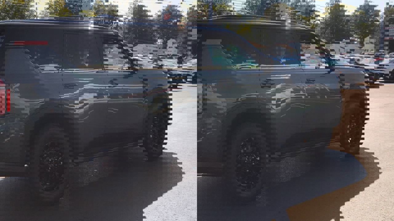 New 2026 Nissan Armada PRO-4X w/ Captain's Chari Seat Package image 8