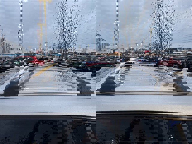 Used 2023 Toyota Highlander XLE image 16