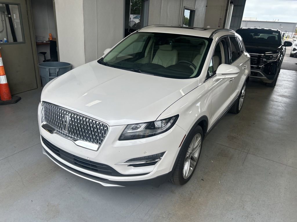 Used 2019 Lincoln MKC Reserve AWD/4WD image 2