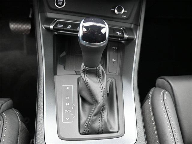 Certified 2025 Audi Q3 2.0T Premium w/ Convenience Package image 27