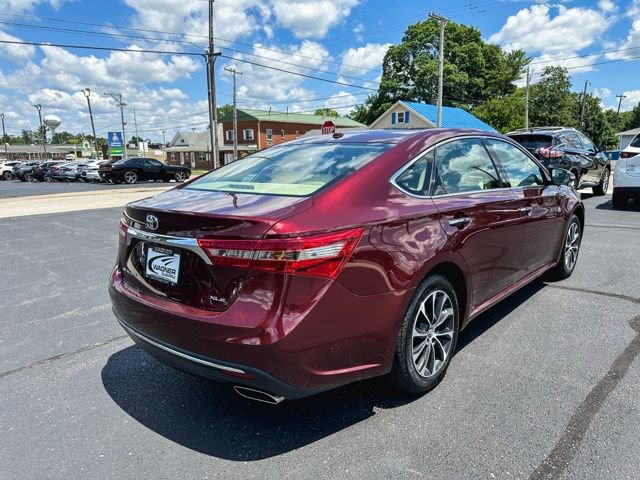 Used 2017 Toyota Avalon XLE Premium w/ All Weather Liner Package FWD image 8