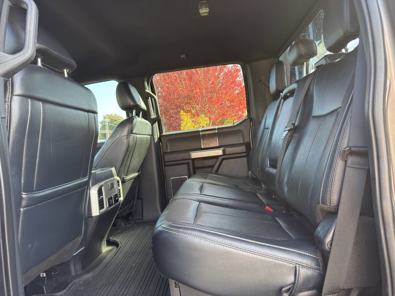 Used 2022 Ford F350 Lariat w/ Lariat Value Package image 8