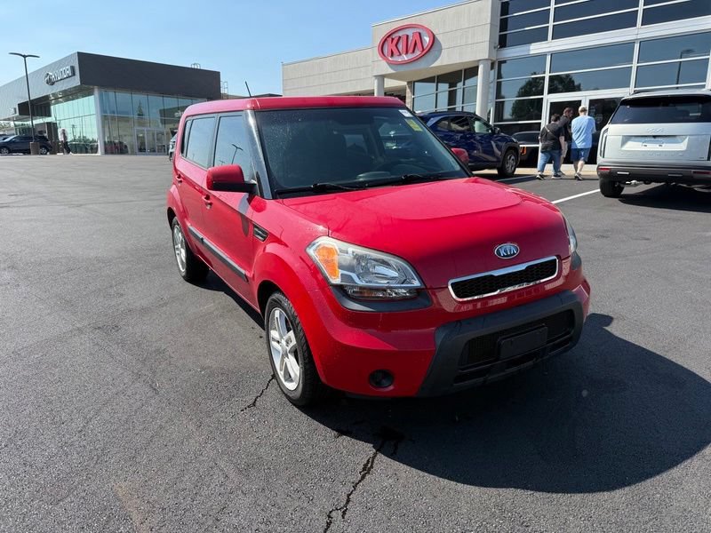 Used 2011 Kia Soul + w/ Audio Pkg FWD image 4