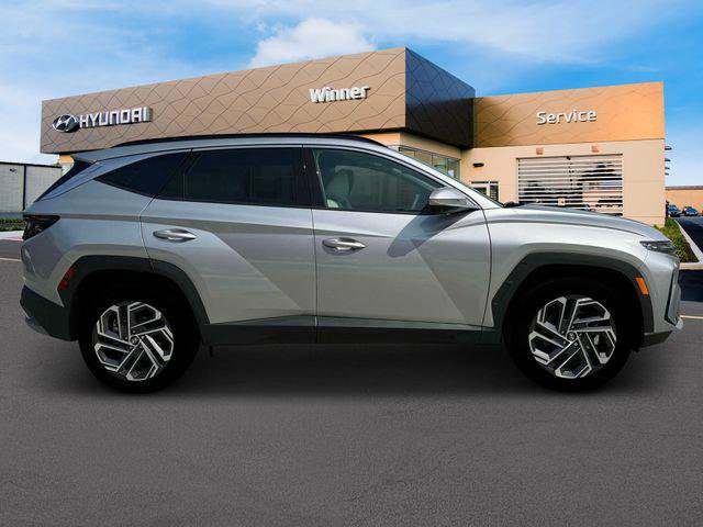 New 2025 Hyundai Tucson Limited image 9