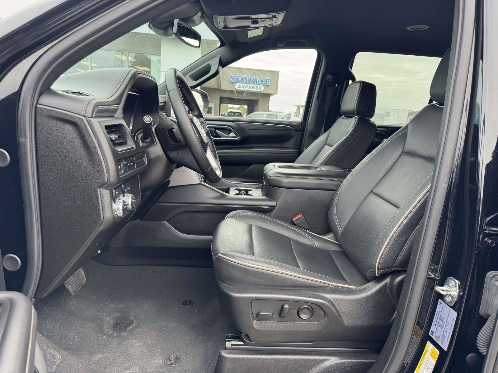 Used 2024 GMC Yukon SLT image 14