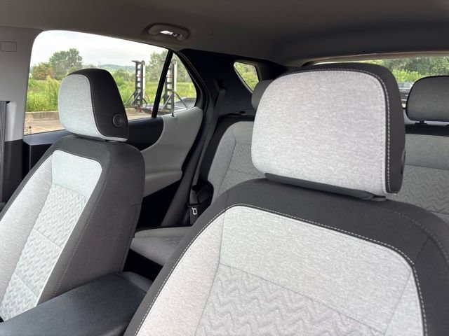 Used 2024 Chevrolet Equinox LS w/ LS Convenience Package FWD image 13