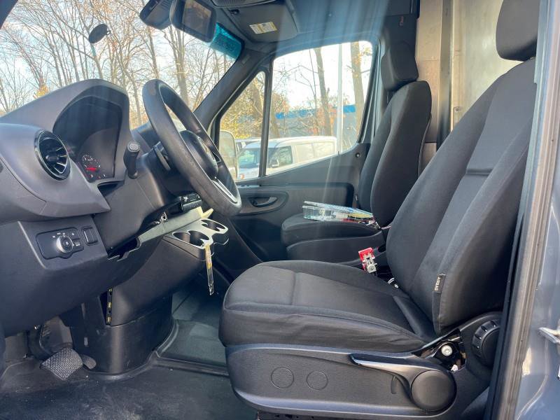 Used 2019 Mercedes-Benz Sprinter 170 image 11