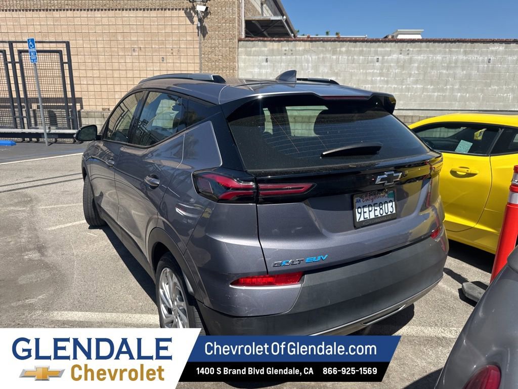 Used 2023 Chevrolet Bolt EUV LT image 4
