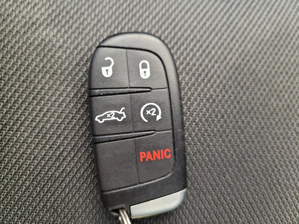 Used 2022 Dodge Charger SXT image 32