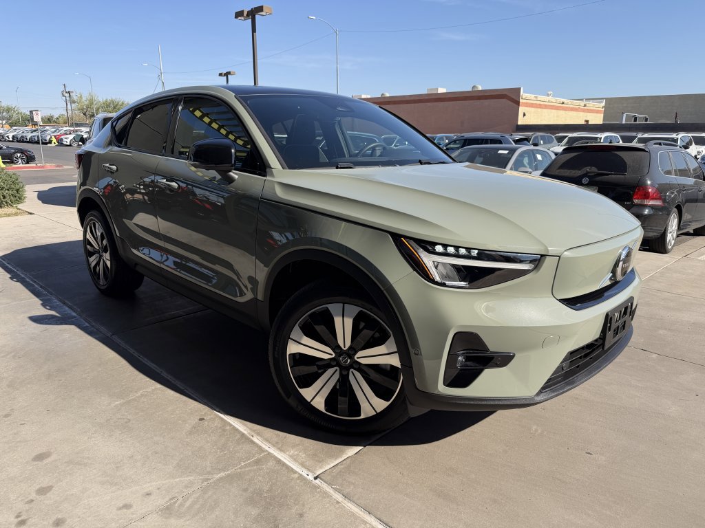 Used 2023 Volvo C40 P8 Recharge Plus image 6