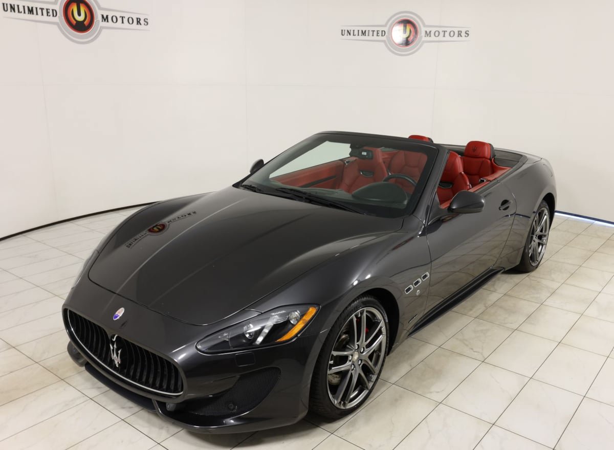Used 2017 Maserati GranTurismo Sport RWD image 35