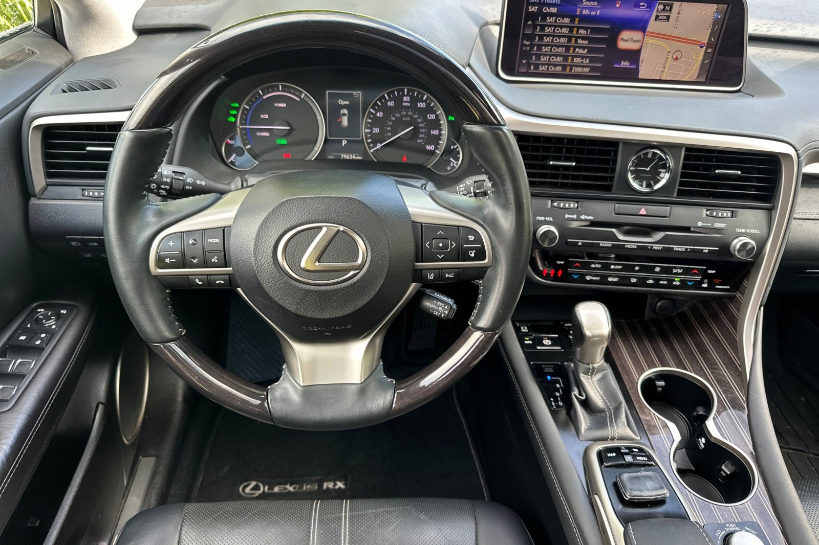 Used 2017 Lexus RX 450h AWD image 18