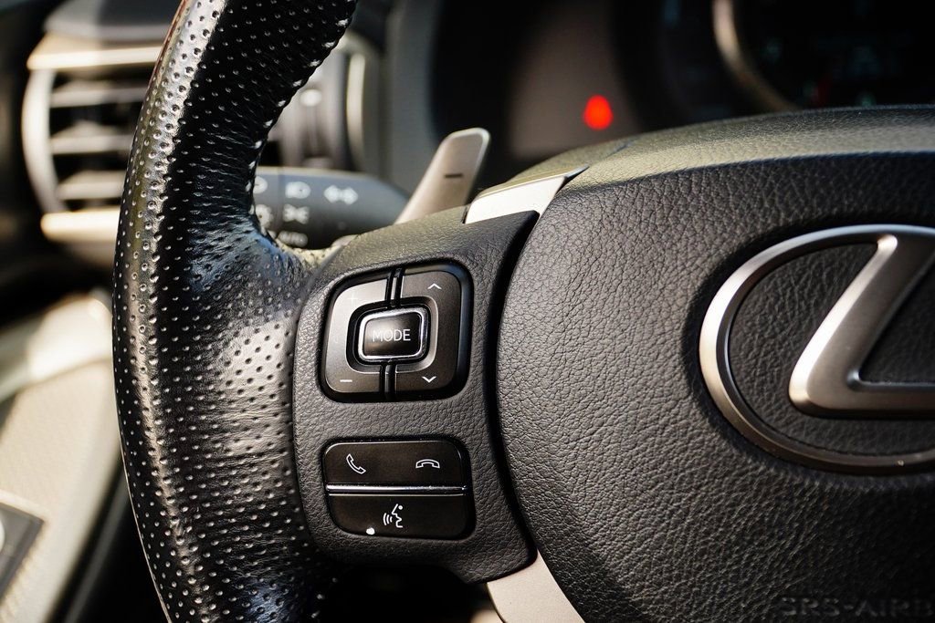 Used 2017 Lexus RC 200t image 25