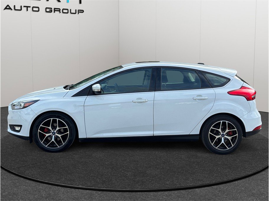 Used 2017 Ford Focus SEL FWD image 5