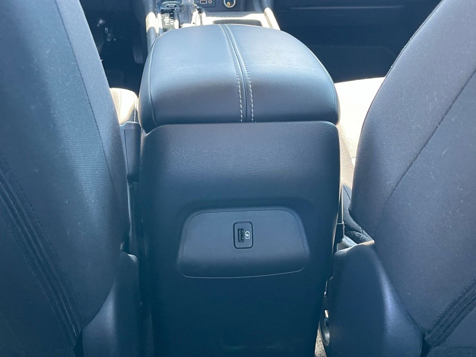 Used 2025 Nissan Sentra SV FWD image 22