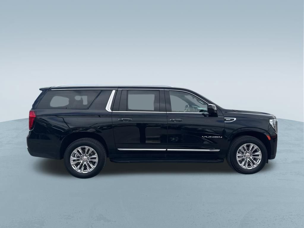 Used 2024 GMC Yukon XL SLT AWD/4WD image 9