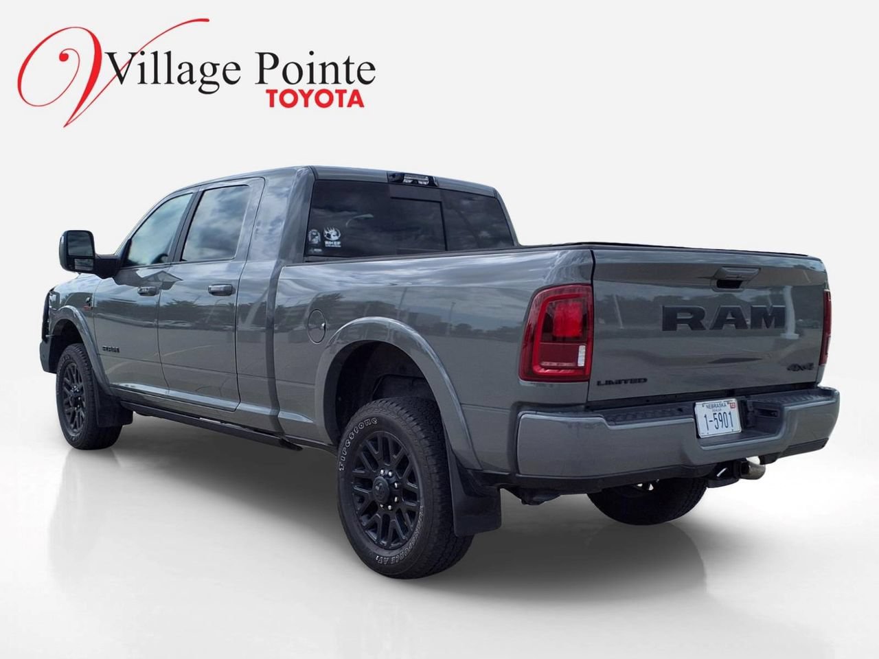 Used 2026 RAM 2500 Limited AWD/4WD image 2