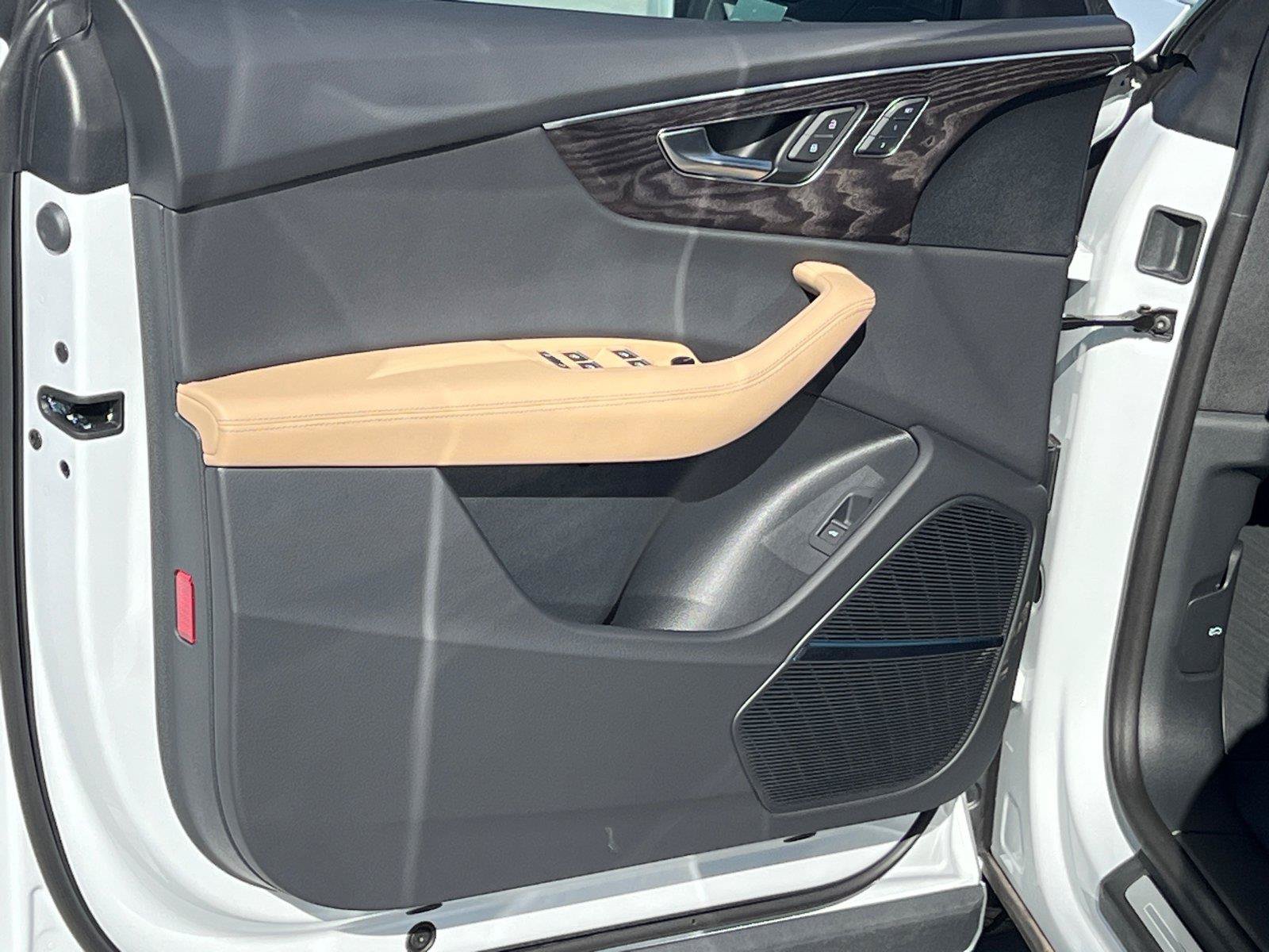 New 2027 Audi Q8 Premium Plus AWD/4WD image 10