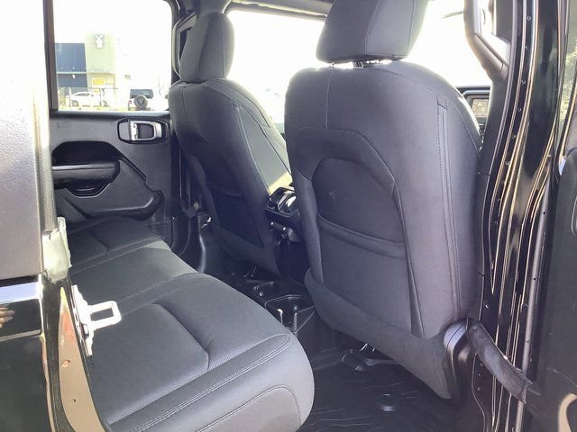 Used 2018 Jeep Wrangler Unlimited Sport S image 32