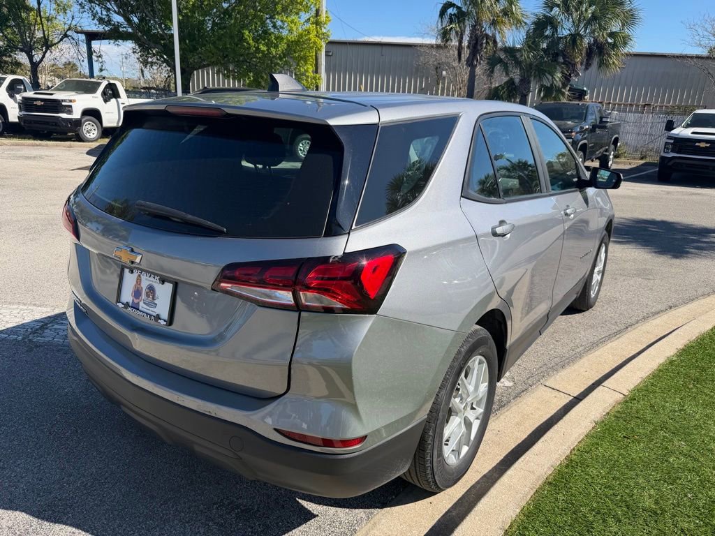 Used 2024 Chevrolet Equinox LS image 4