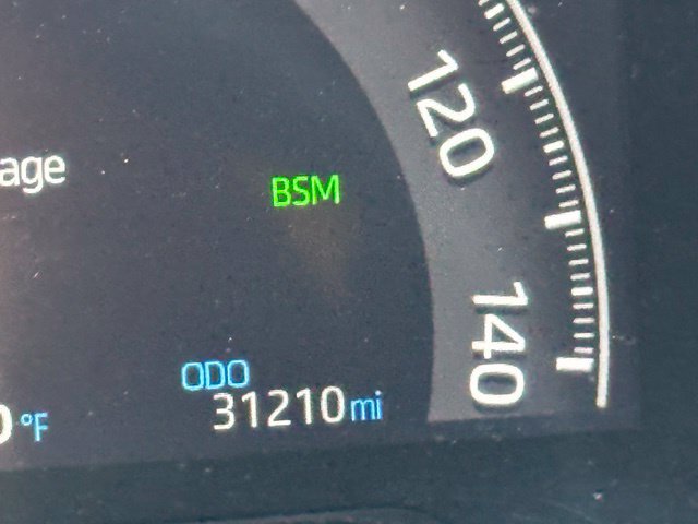 Used 2024 Toyota RAV4 XLE AWD/4WD image 19