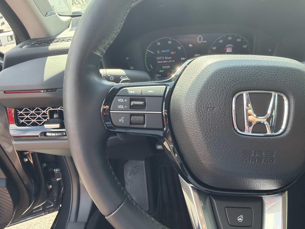 Used 2025 Honda Accord Touring image 24