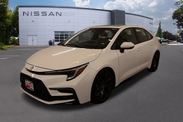 Used 2024 Toyota Corolla SE w/ SE Premium Package FWD image 5