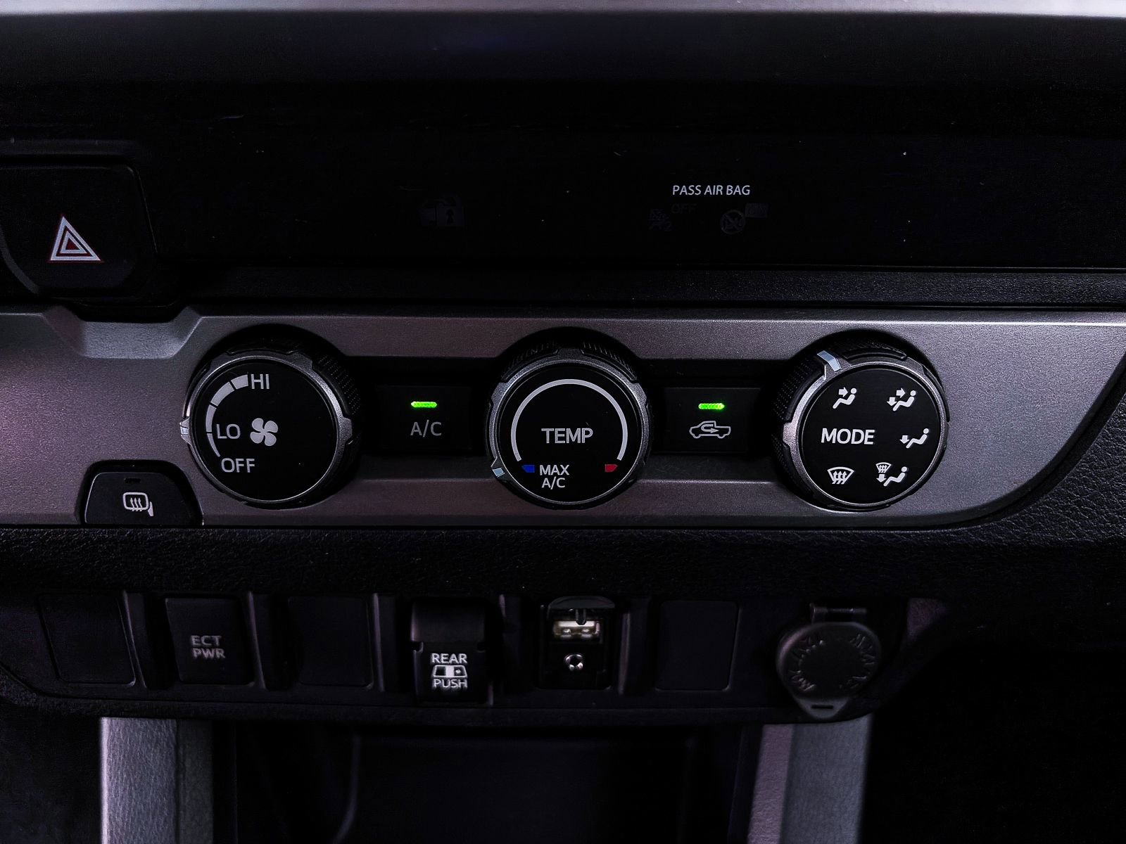 Used 2019 Toyota Tacoma SR5 RWD image 22