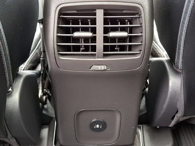 Used 2024 Ford Escape SE w/ PHEV Premium Package FWD image 11