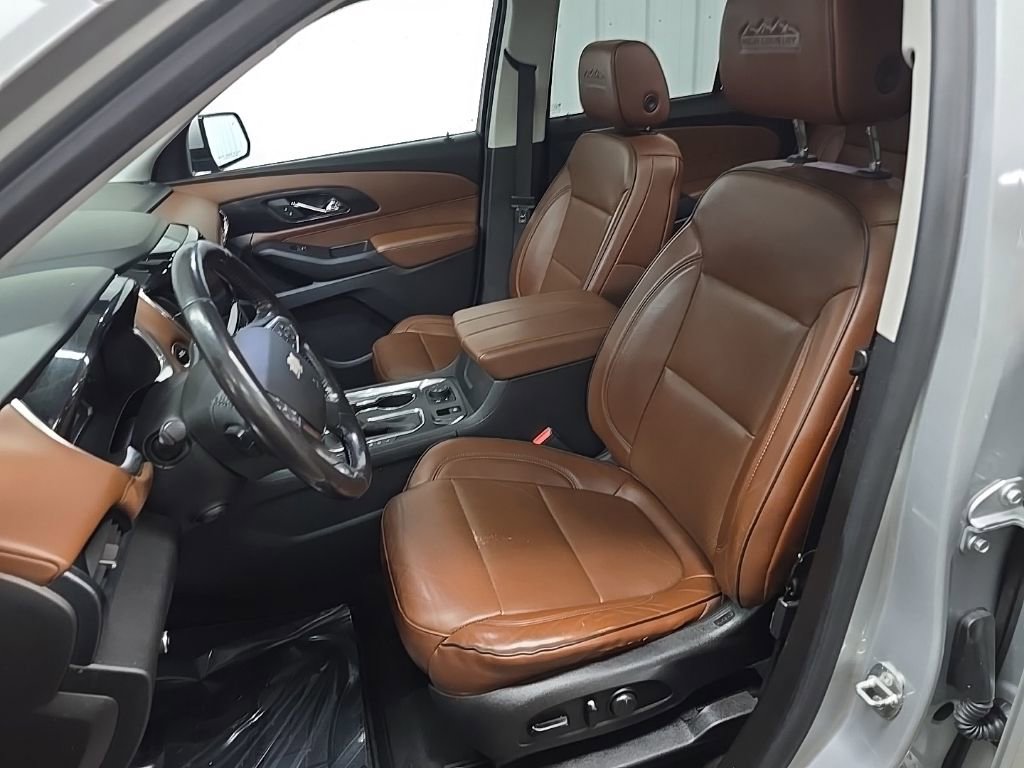 Used 2018 Chevrolet Traverse High Country image 30