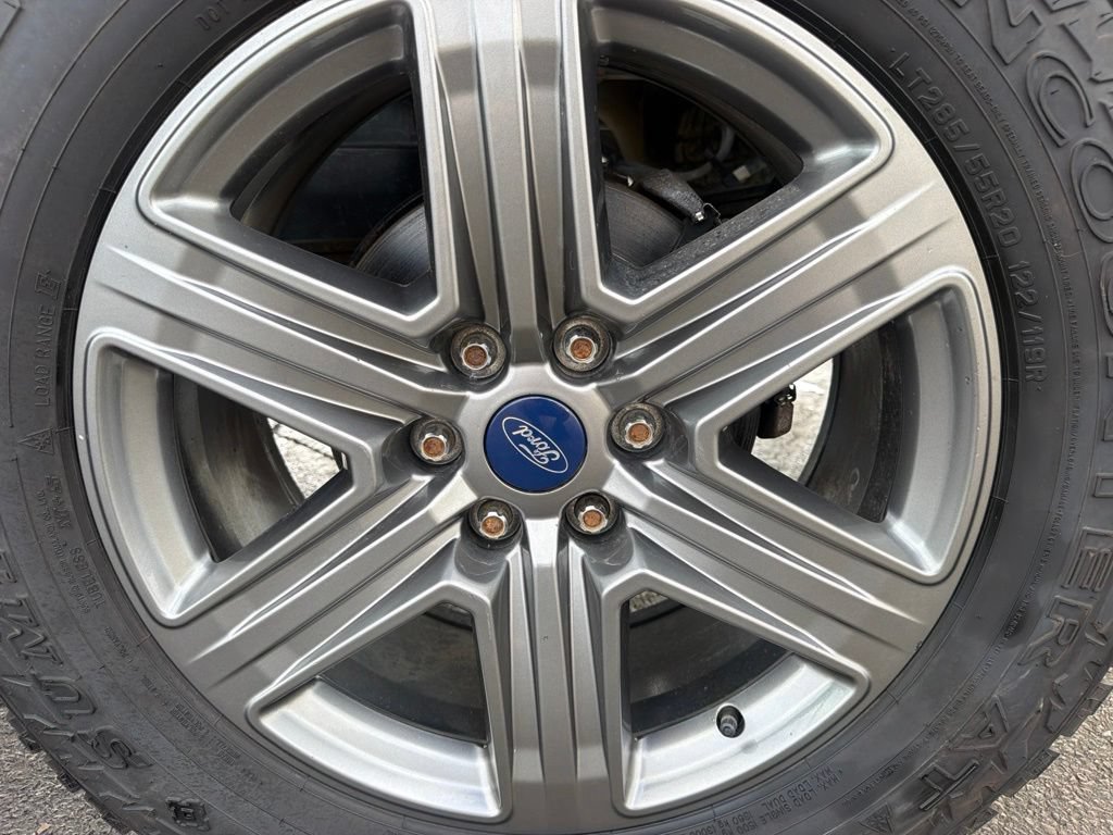 Used 2020 Ford F150 Lariat w/ Equipment Group 502A Luxury AWD/4WD image 55