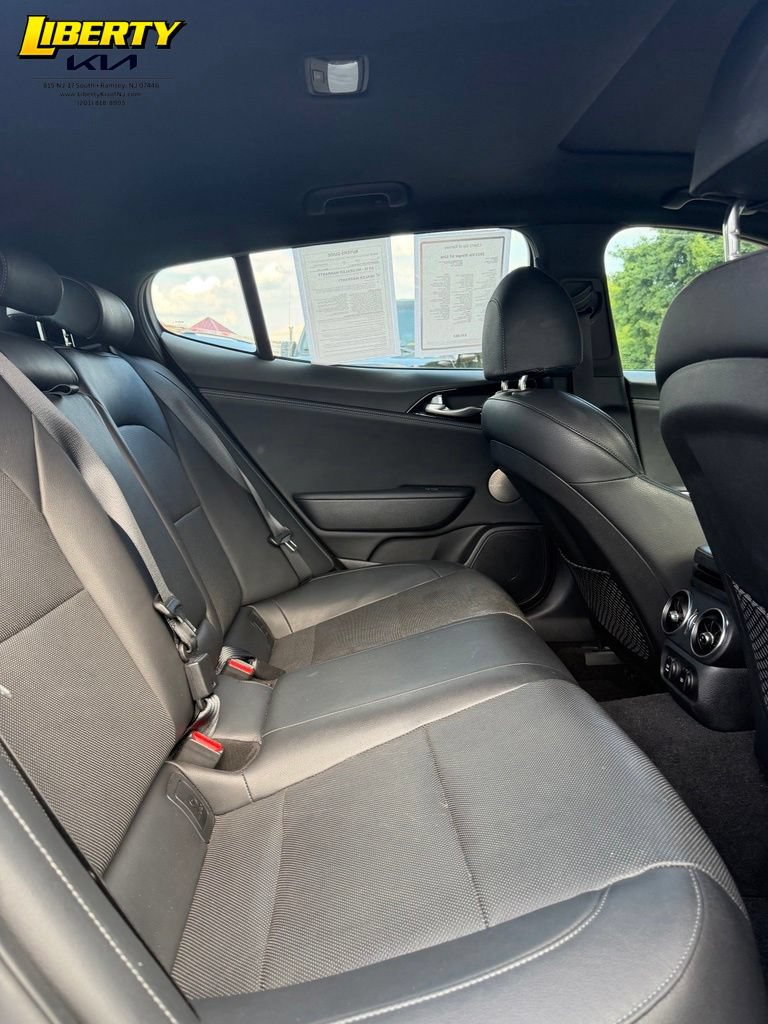 Used 2023 Kia Stinger GT-Line w/ Sun & Sound Package AWD/4WD image 10