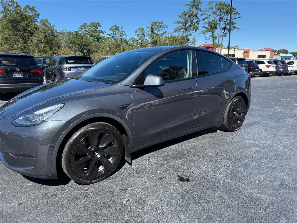 Used 2021 Tesla Model Y 2WD image 6