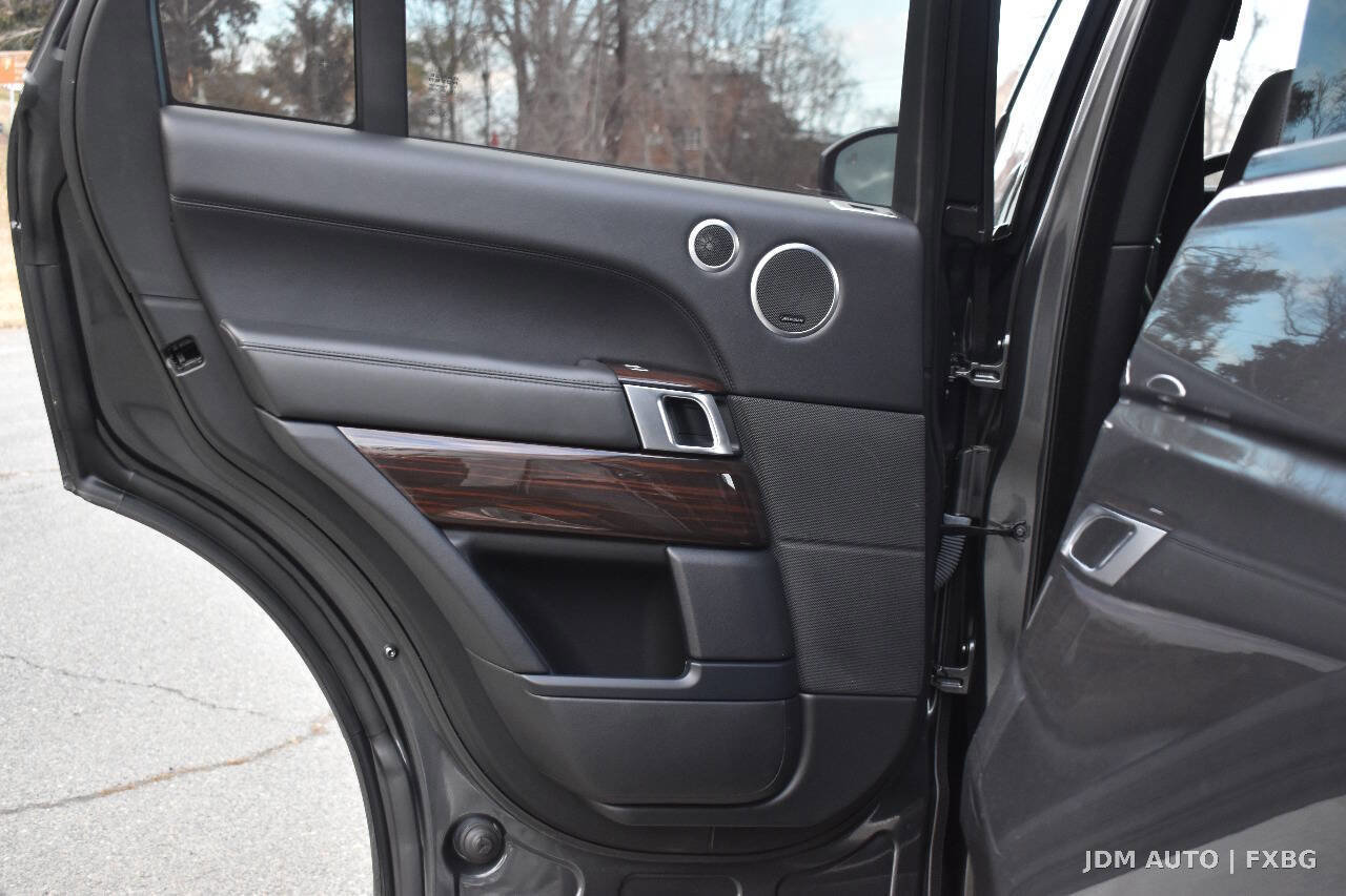 Used 2016 Land Rover Range Rover Supercharged image 11