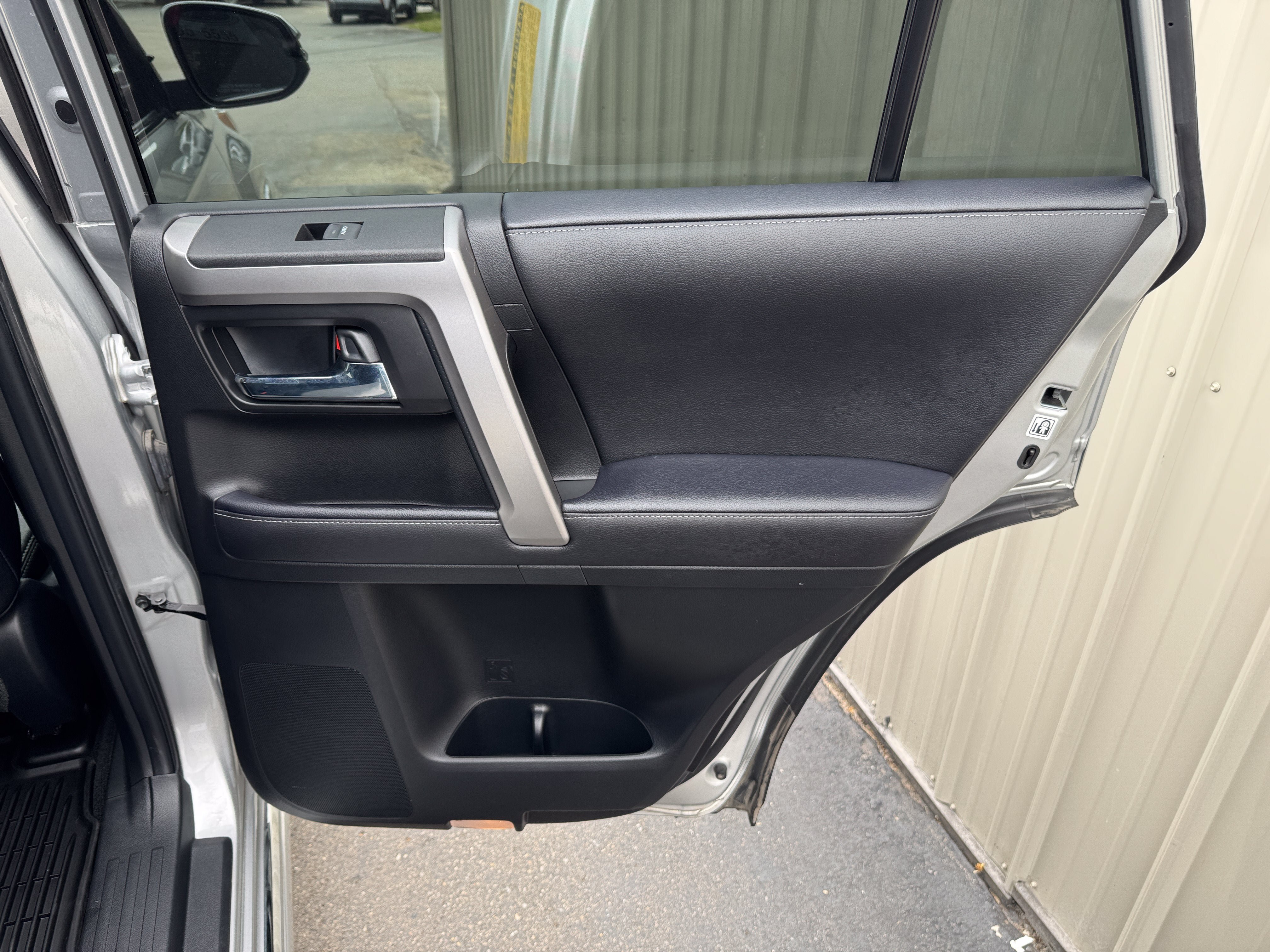 Used 2021 Toyota 4Runner Limited AWD/4WD image 33